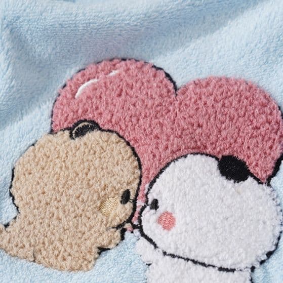 【クマカップル刺繍】 大判ラップバスタオル 綿100％ 吸水速乾 85×160cm レディース メンズ ペア使用可 ライトブルー／ミルクコーヒー／フレッシュピンク／ジェントルグレー